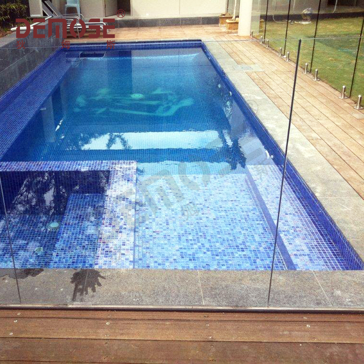 地槽玻璃夹泳池护栏