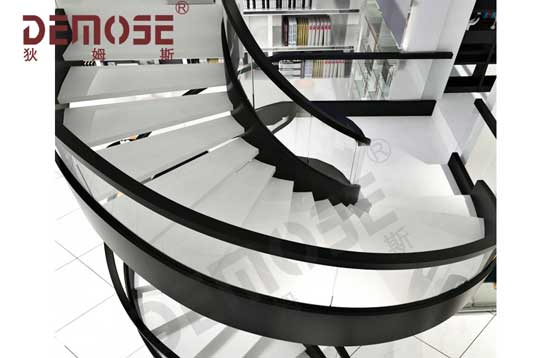 现代楼梯怎么设计才轻奢风格