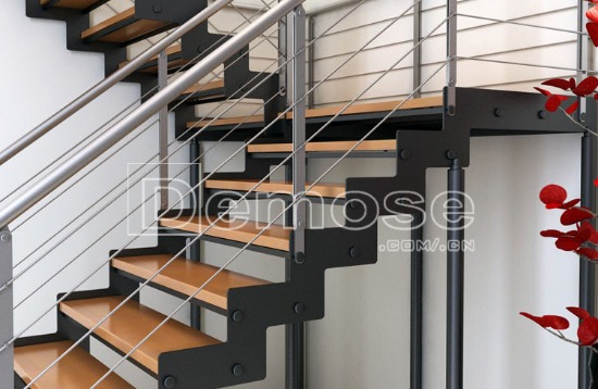 铁艺与不锈钢楼梯扶手谁好？