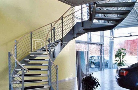 弧形楼梯：打破传统，展现个性化设计